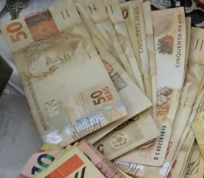 Homem é preso por tráfico com R$ 23 mil em Prudente