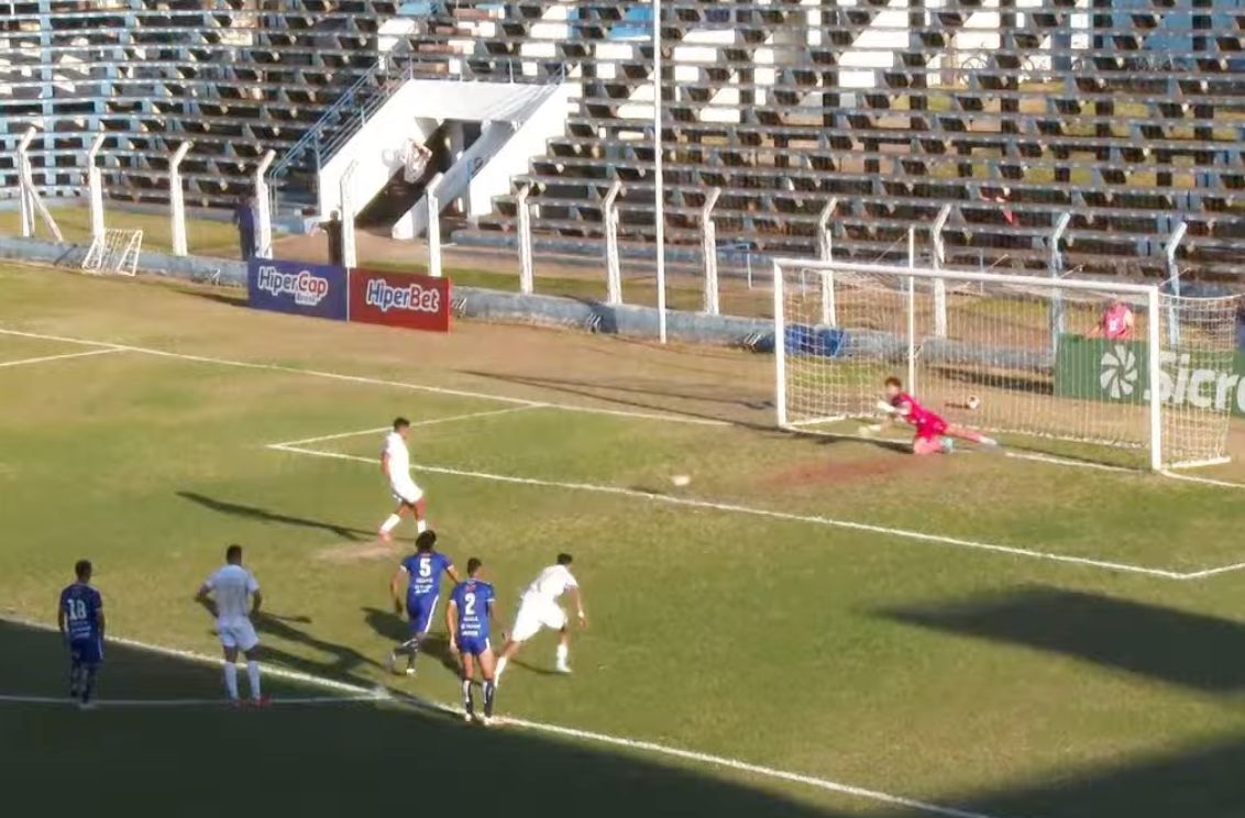Com dois a mais, Grêmio Prudente empata contra Monte Azul