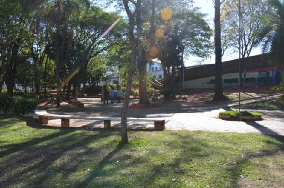 Homem agride brutalmente deficiente no centro de Prudente